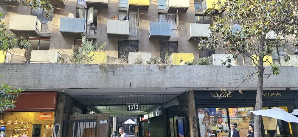 Depto 3d/1b Piso 10 Paseo Huérfanos. Santiago